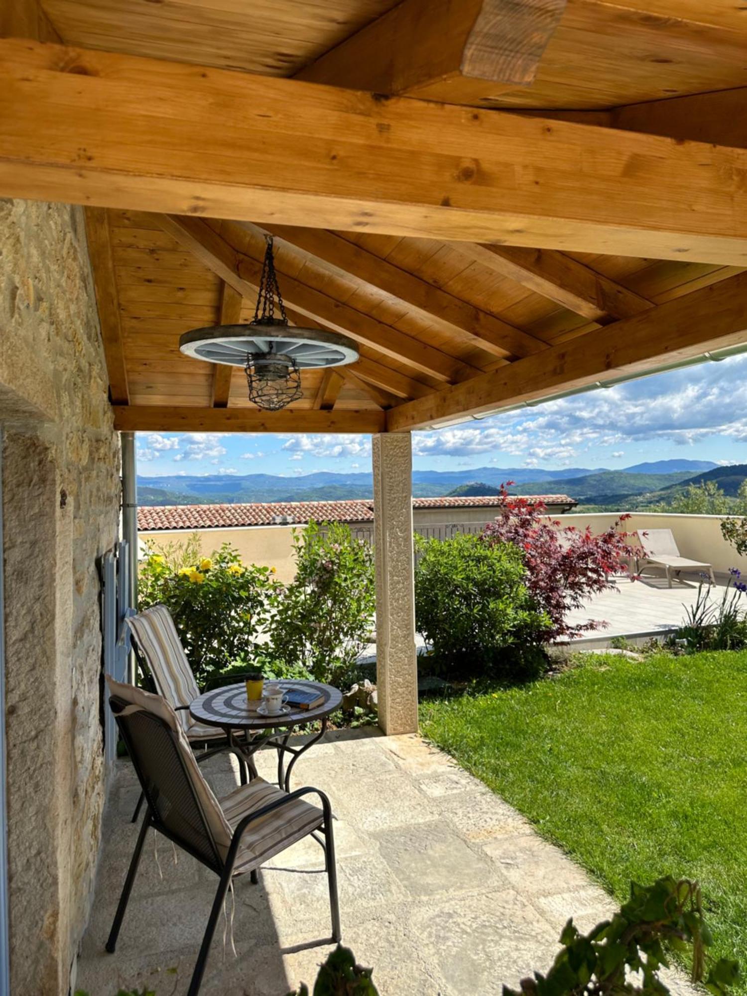 Rural Apartments Ritossa Vizinada Экстерьер фото