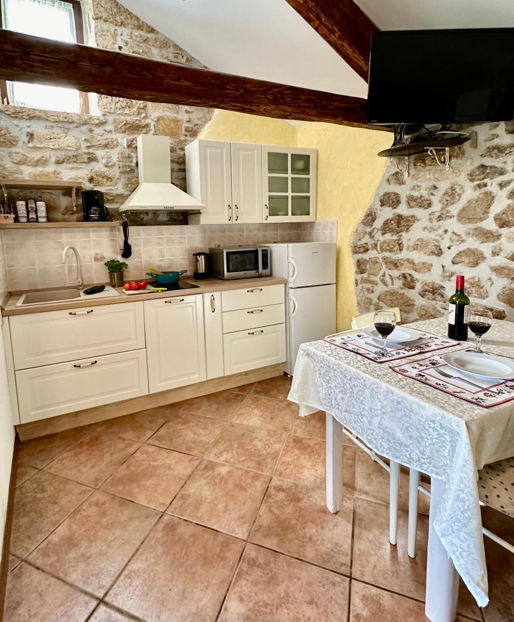 Rural Apartments Ritossa Vizinada Экстерьер фото